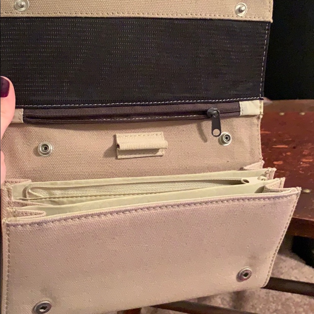 Sherpani wallet